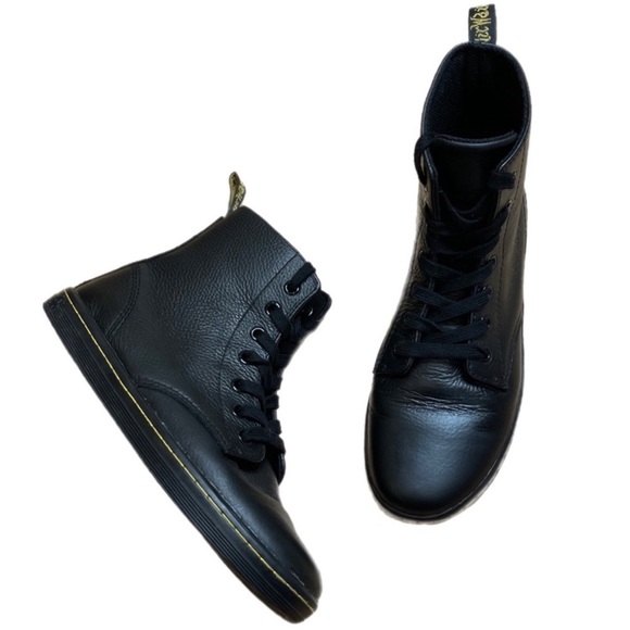 Dr. Martens Shoes - Dr. Martens Leyton Boot